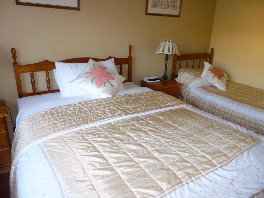 Moytura B&B Galway Room photo